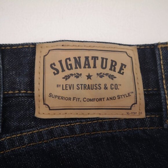 Signature by Levi Strauss Men's Size 40/30 Dark Wash Straight Leg Jeans - Picture 3 of 13
